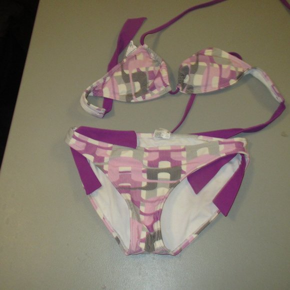 Multi Color 2 Pcs 725 Orginal Bikini Swimsuit Size Medium - Picture 1 of 6